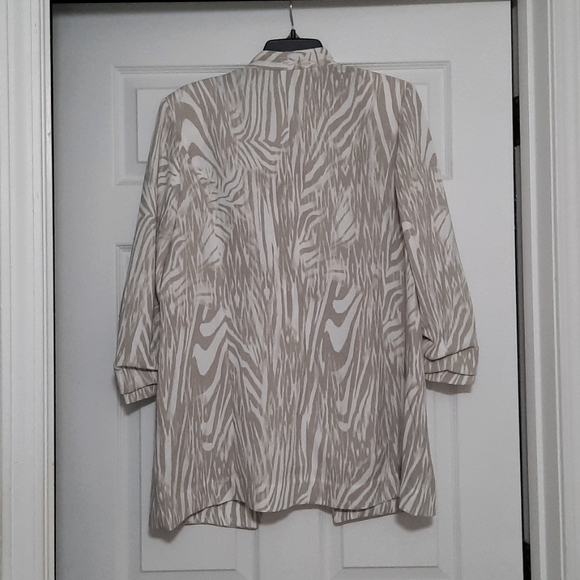 The Limited 14 Tan Zebra Print Open Blazer Jacket - Picture 4 of 5